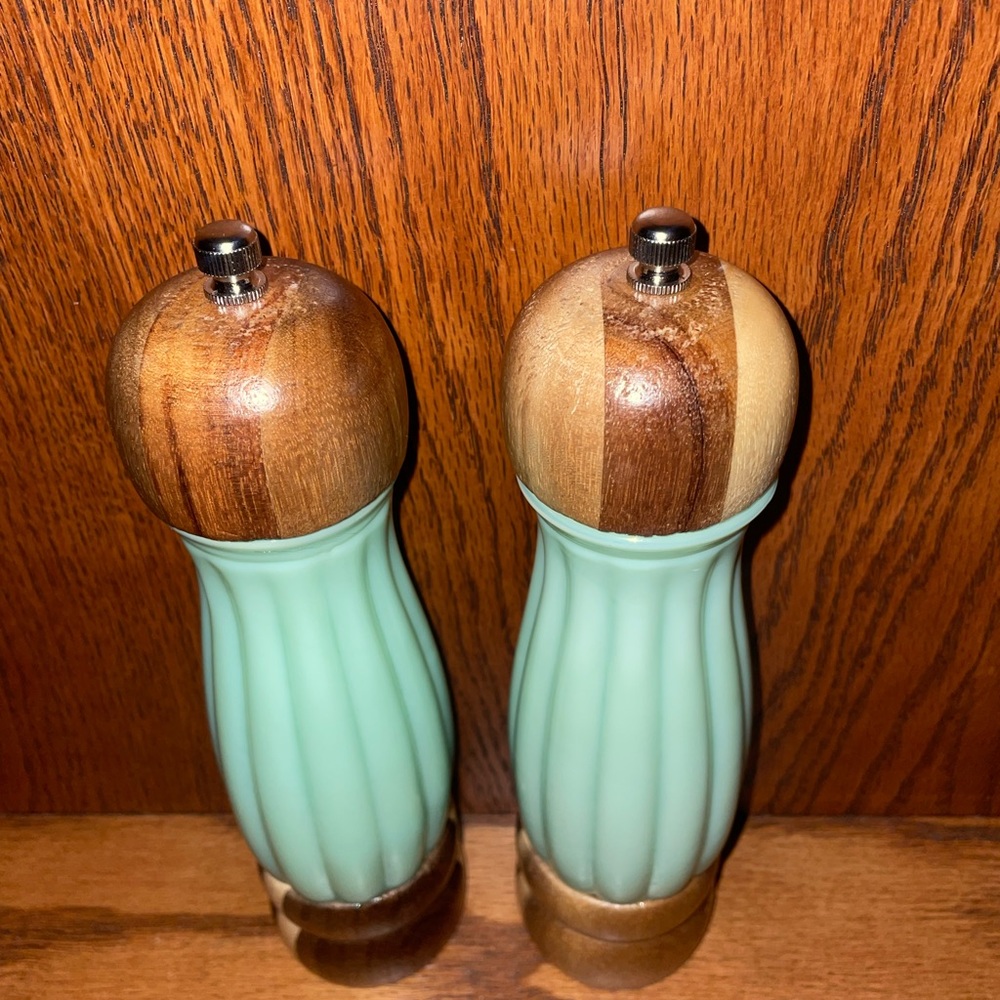 Pioneer Woman Grinder Jadeite Green Glass (SELLING INDIVIDUALLY) - Picture 9 of 9